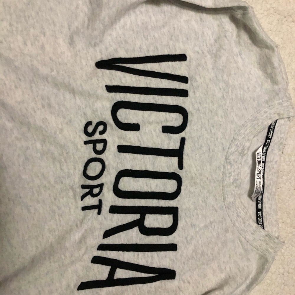 VS Sport Cropped Sweater